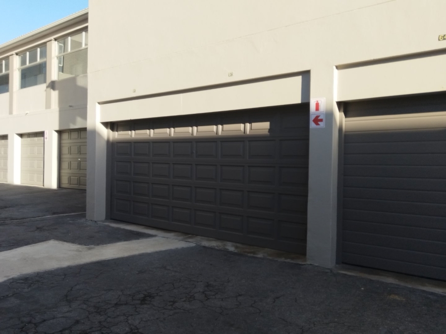 2 Bedroom Property for Sale in Summerstrand Eastern Cape